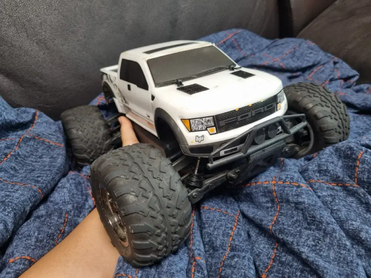 RC카 Savage XS Flux Mini Monster Truck